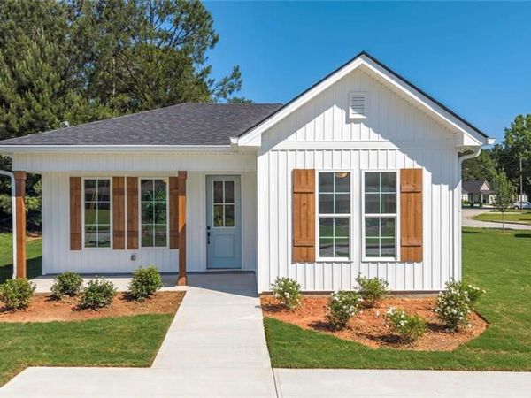 613 River Drive, Carrollton, GA 30117