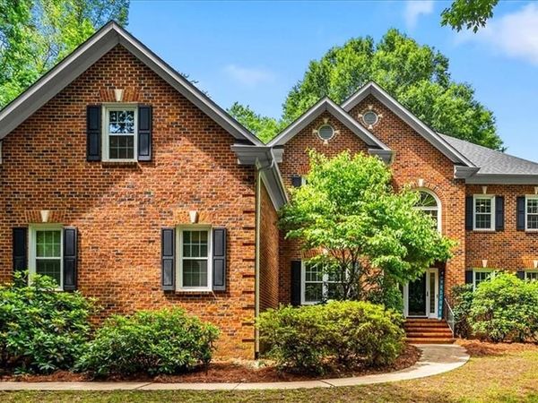 1789 Deer Run Court, Oak Ridge, NC 27310