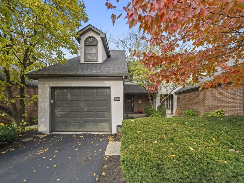 6752 Willow Grove Place E, Dublin, OH 43017 Photo 1