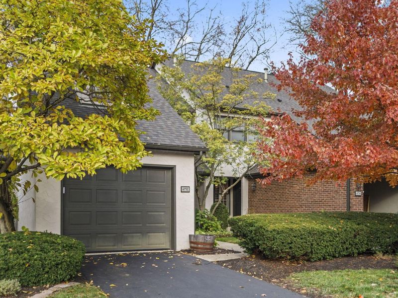 6752 Willow Grove Place E, Dublin, OH 43017 Photo 2
