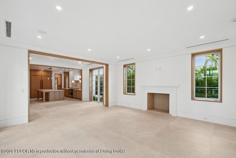 125 Worth Court N, West Palm Beach, FL 33405 Photo