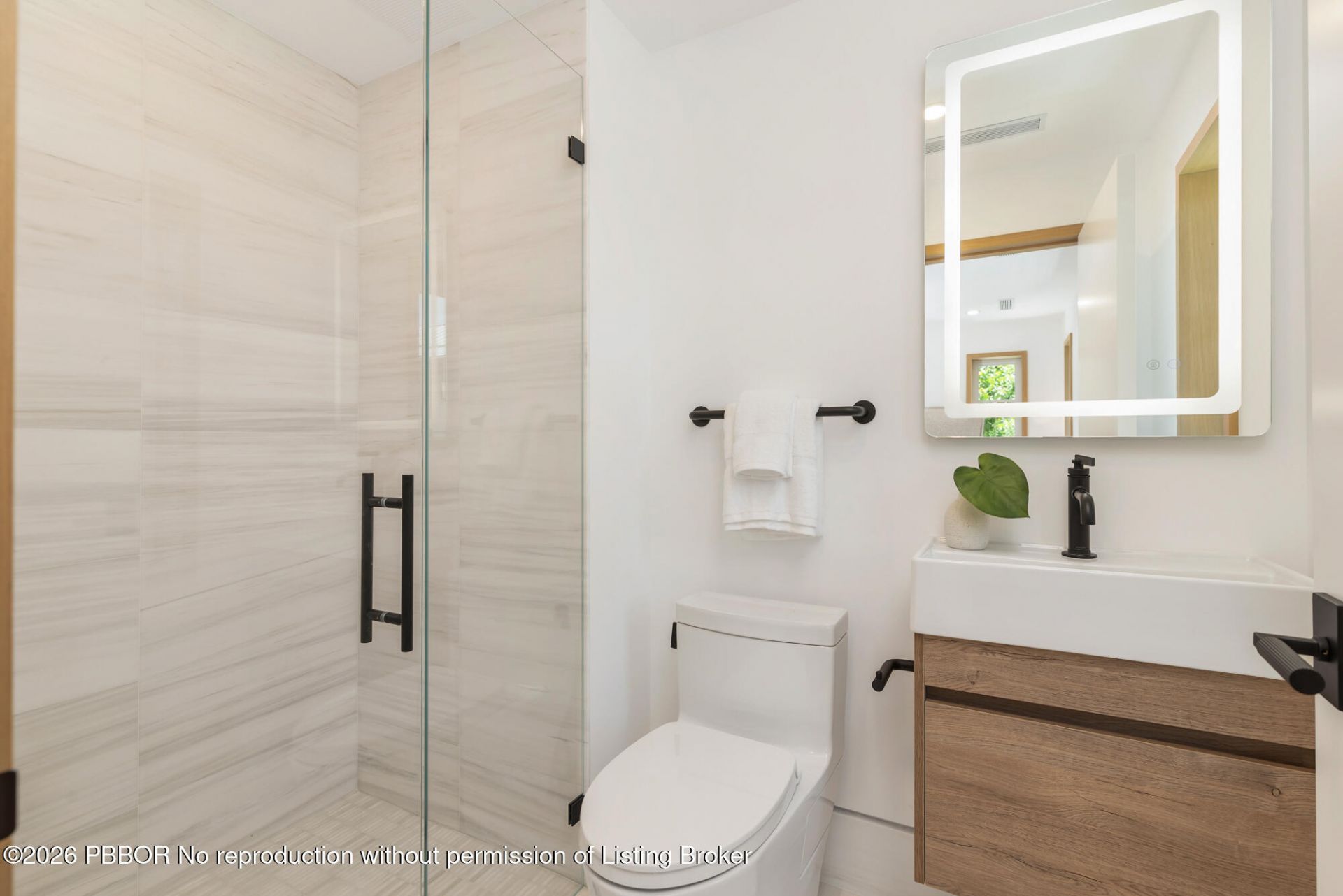 125 Worth Court N, West Palm Beach, FL 33405 Photo