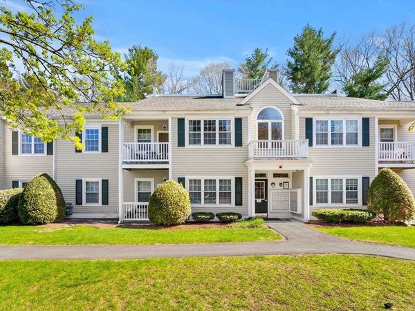 400 Brookside Dr, Unit E, Andover, MA 01810