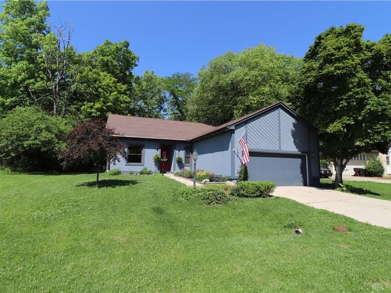 7634 Morning Mist Circle, Trotwood, OH 45426 Photo 2