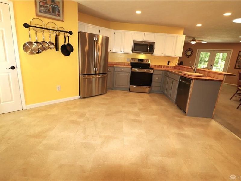 7634 Morning Mist Circle, Trotwood, OH 45426 Photo 22