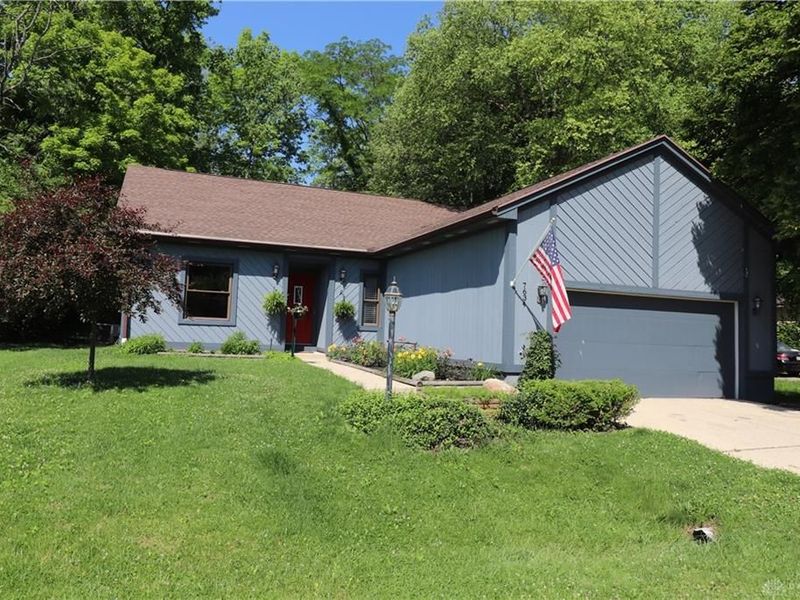 7634 Morning Mist Circle, Trotwood, OH 45426 Photo 3