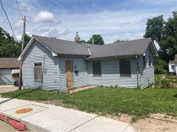 3914 N Hanley Road, Normandy, MO 63121
