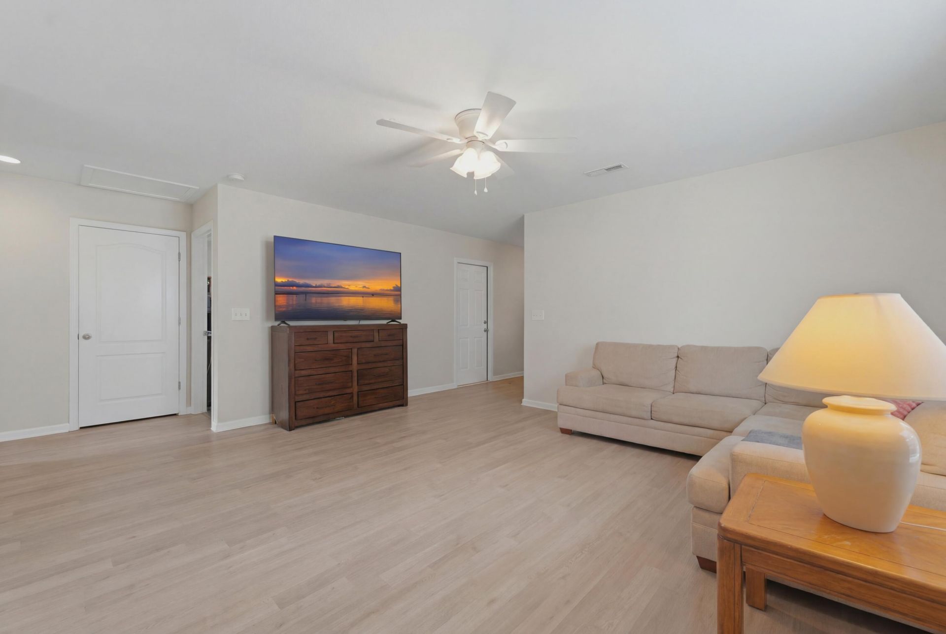 153 Tyger Street Photo 10