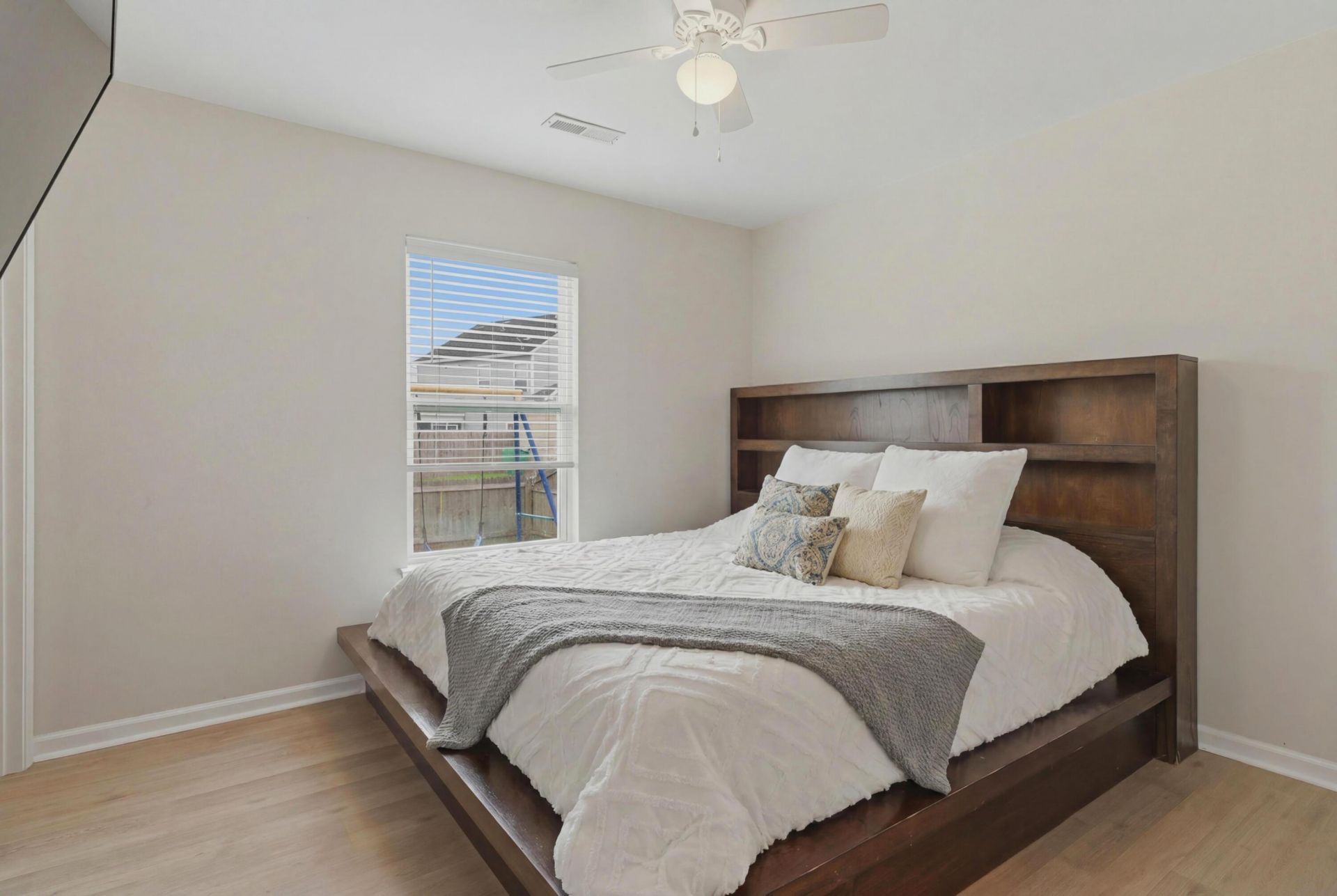 153 Tyger Street Photo 17