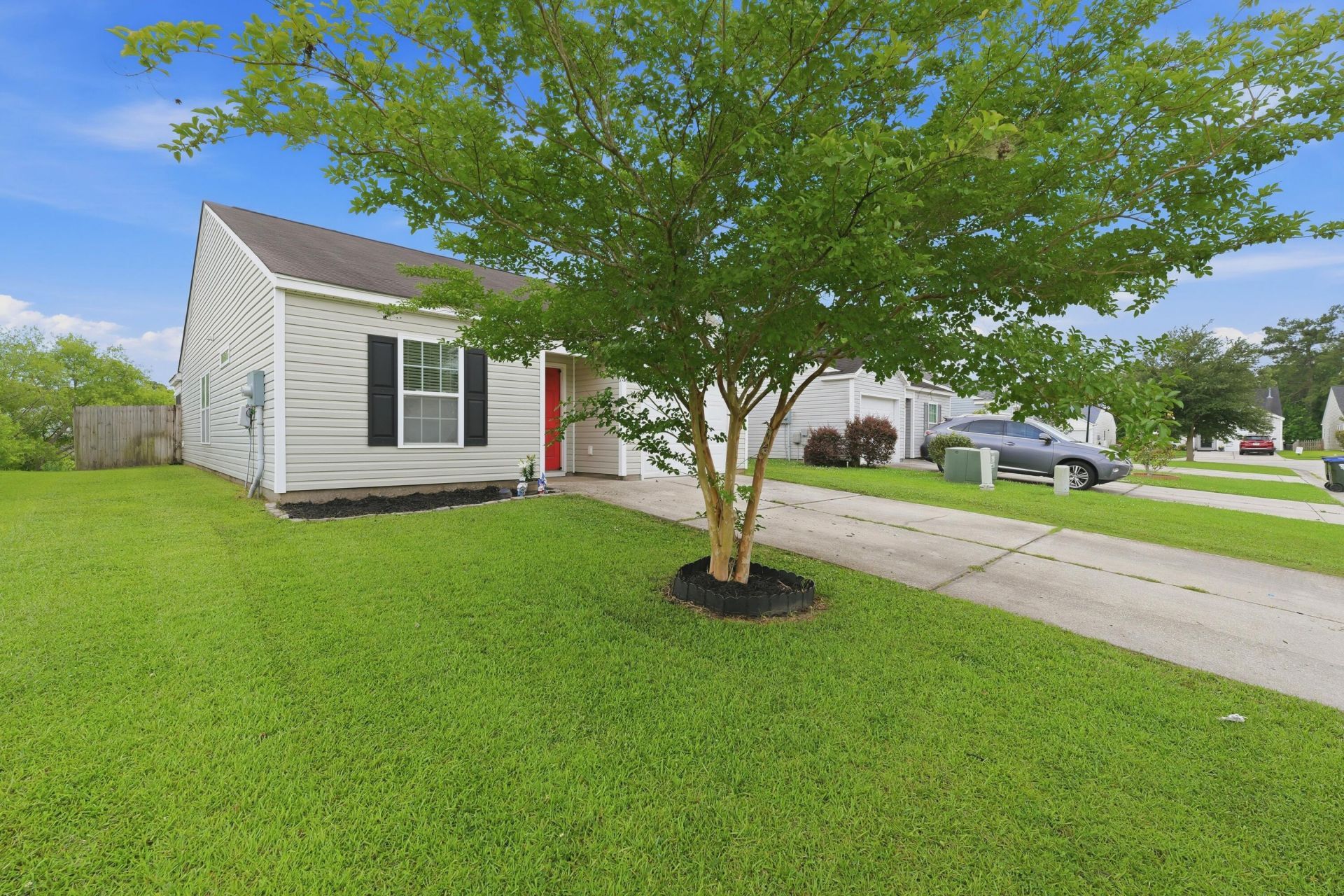153 Tyger Street Photo 4