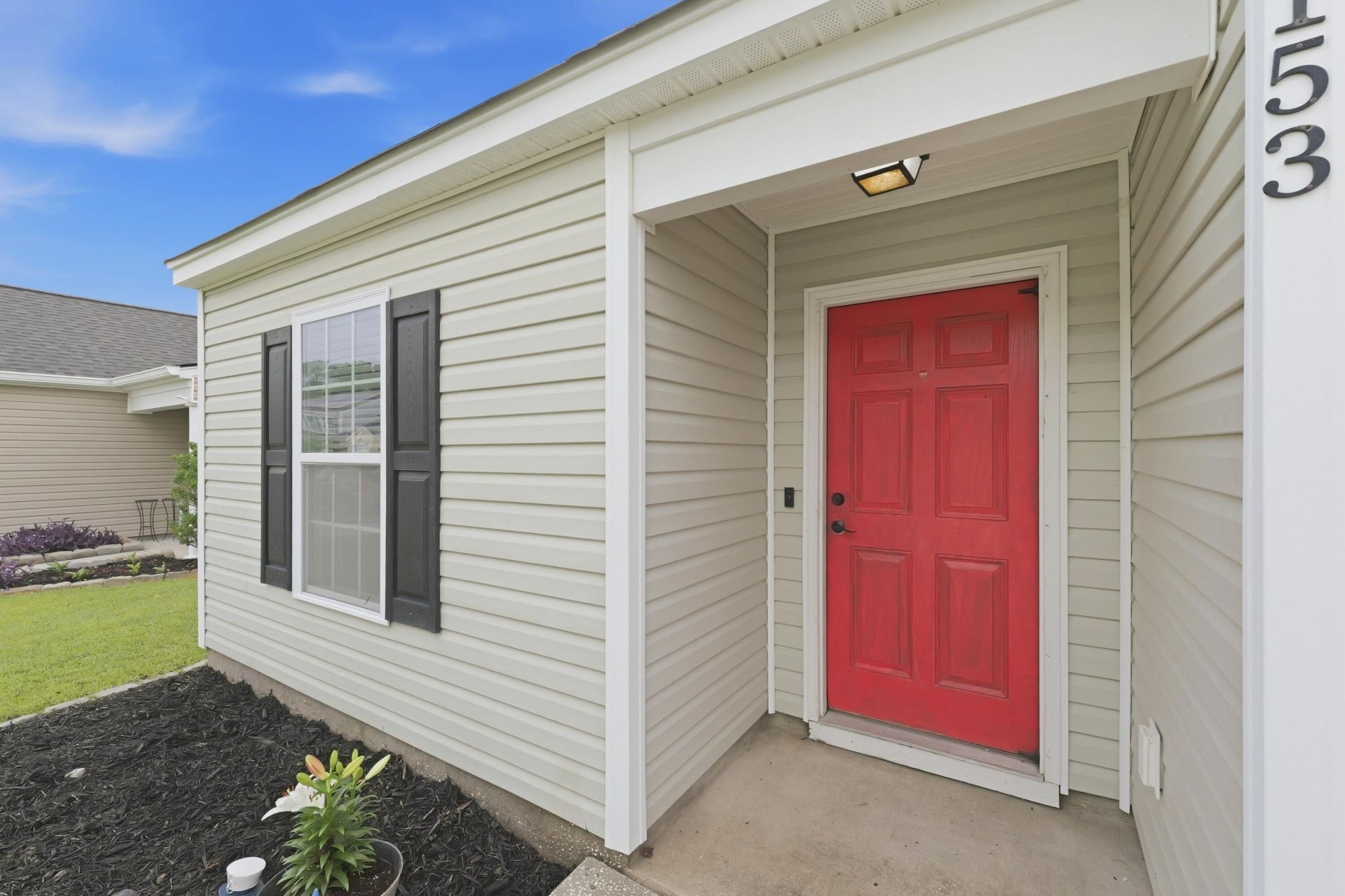 153 Tyger Street Photo 5