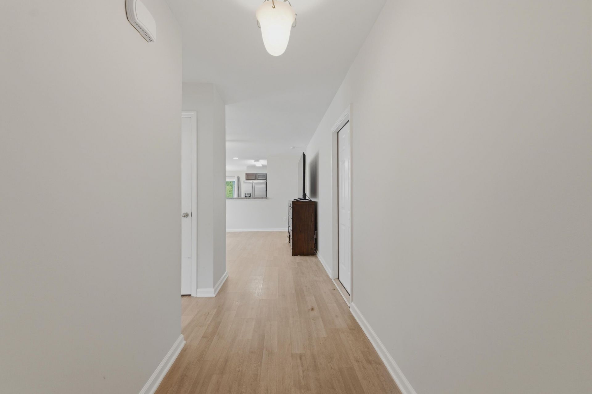 153 Tyger Street Photo 7