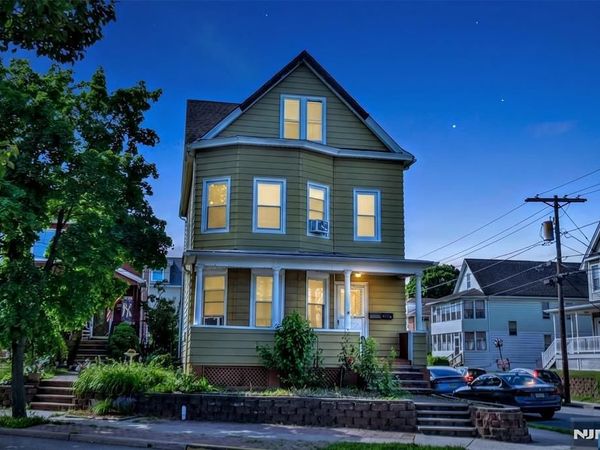 70 Main Avenue, WALLINGTON, NJ 07057