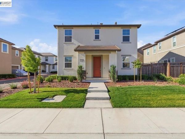 2134 Daimler St , Lathrop, CA 95330