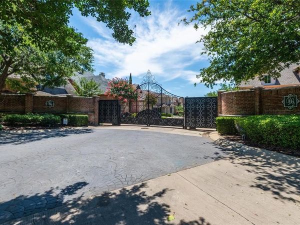 5936 Preston Gate Court , Dallas, TX 75230