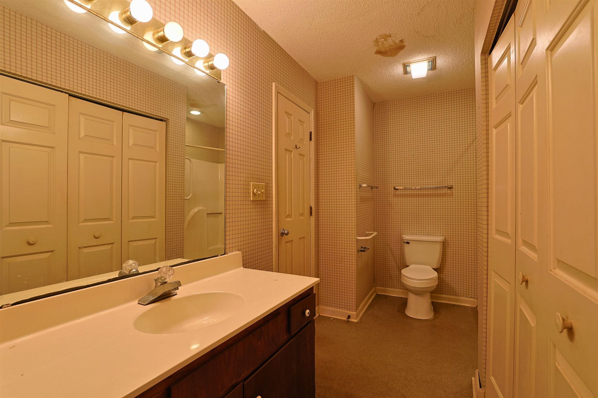 1212 Perrin Dr.  Photo 10