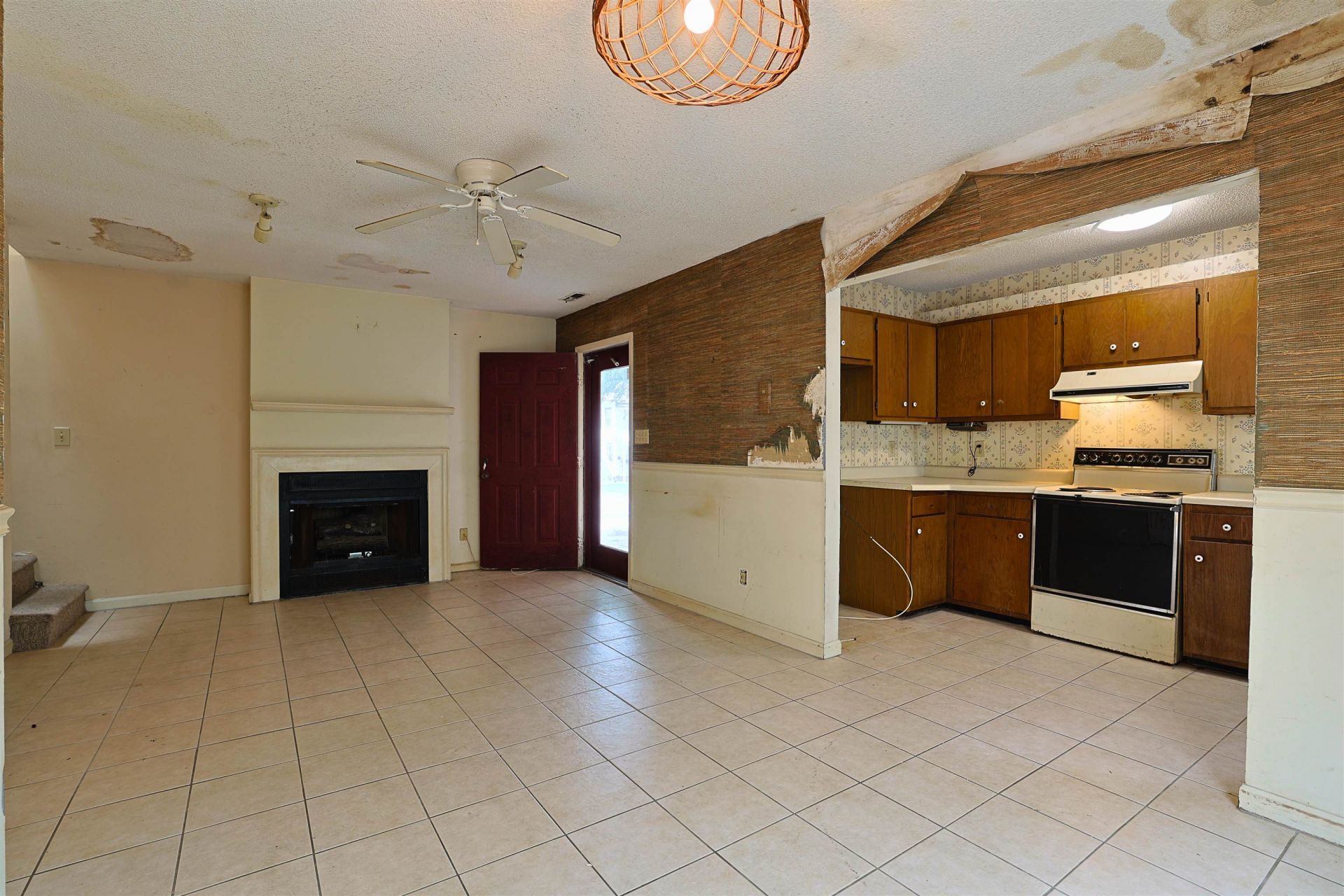 1212 Perrin Dr.  Photo 4