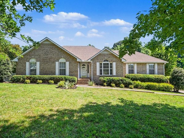 1029 Nina Dr , Springfield, TN 37172