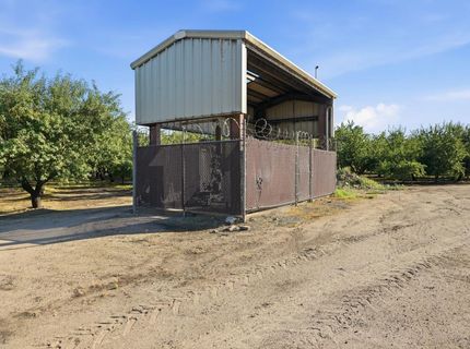 18401 S Carrolton, Ripon, CA 95366 Photo