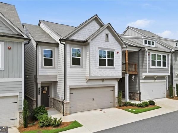 354 Hayden Circle, Woodstock, GA 30189