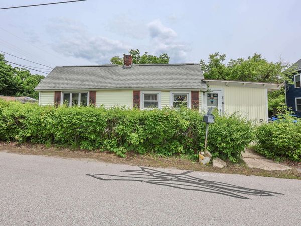 186 Peabody Avenue, Manchester, NH 03109