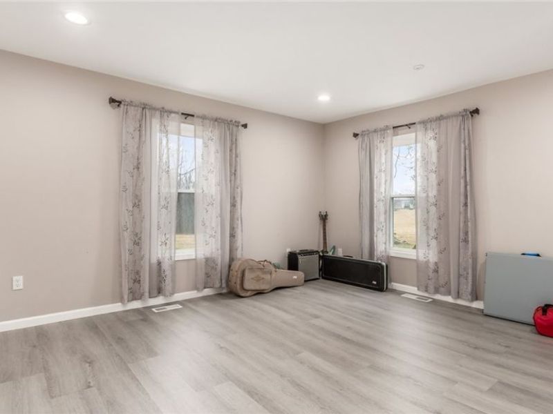 1435 Luby Lane, Zanesville, OH 43701 Photo 8