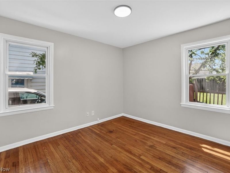 13776 Shady Oak Boulevard , Garfield Heights, OH 44125 Photo 10