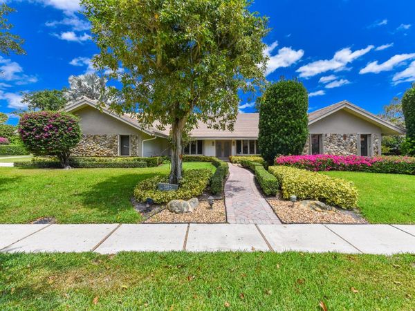 3185 St James Drive, Boca Raton, FL 33434