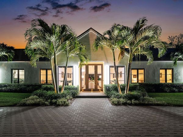 1275 N Swinton Avenue, Delray Beach, FL 33444