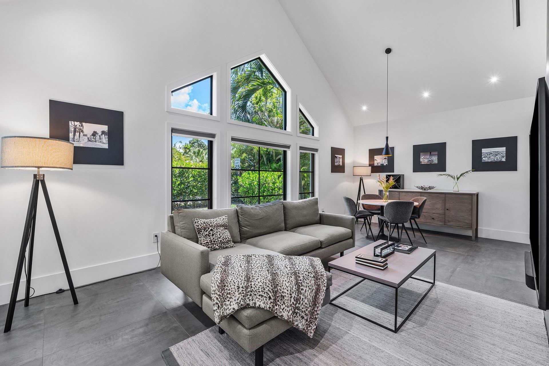1275 N Swinton Avenue, Delray Beach, FL 33444 Photo