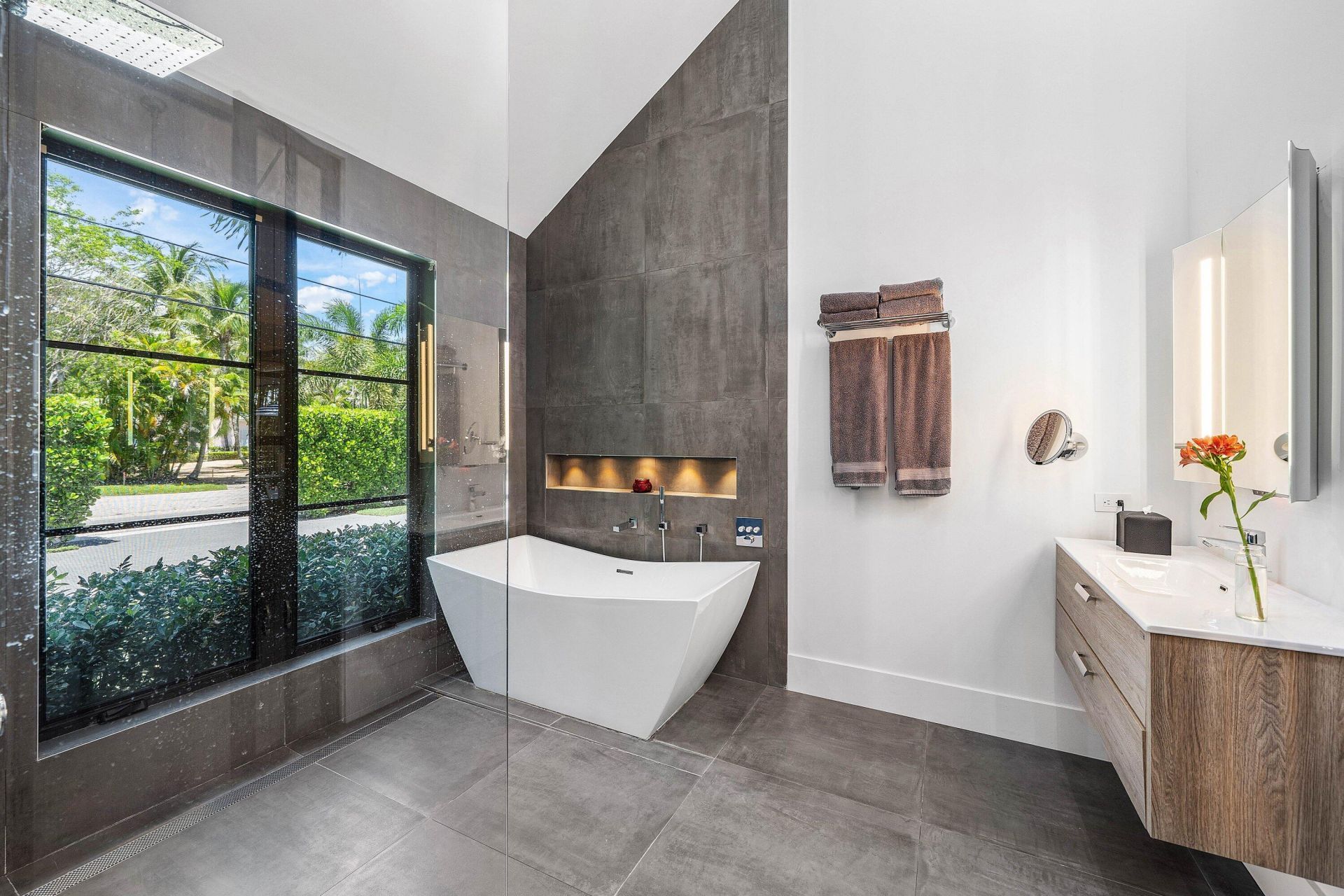 1275 N Swinton Avenue, Delray Beach, FL 33444 Photo