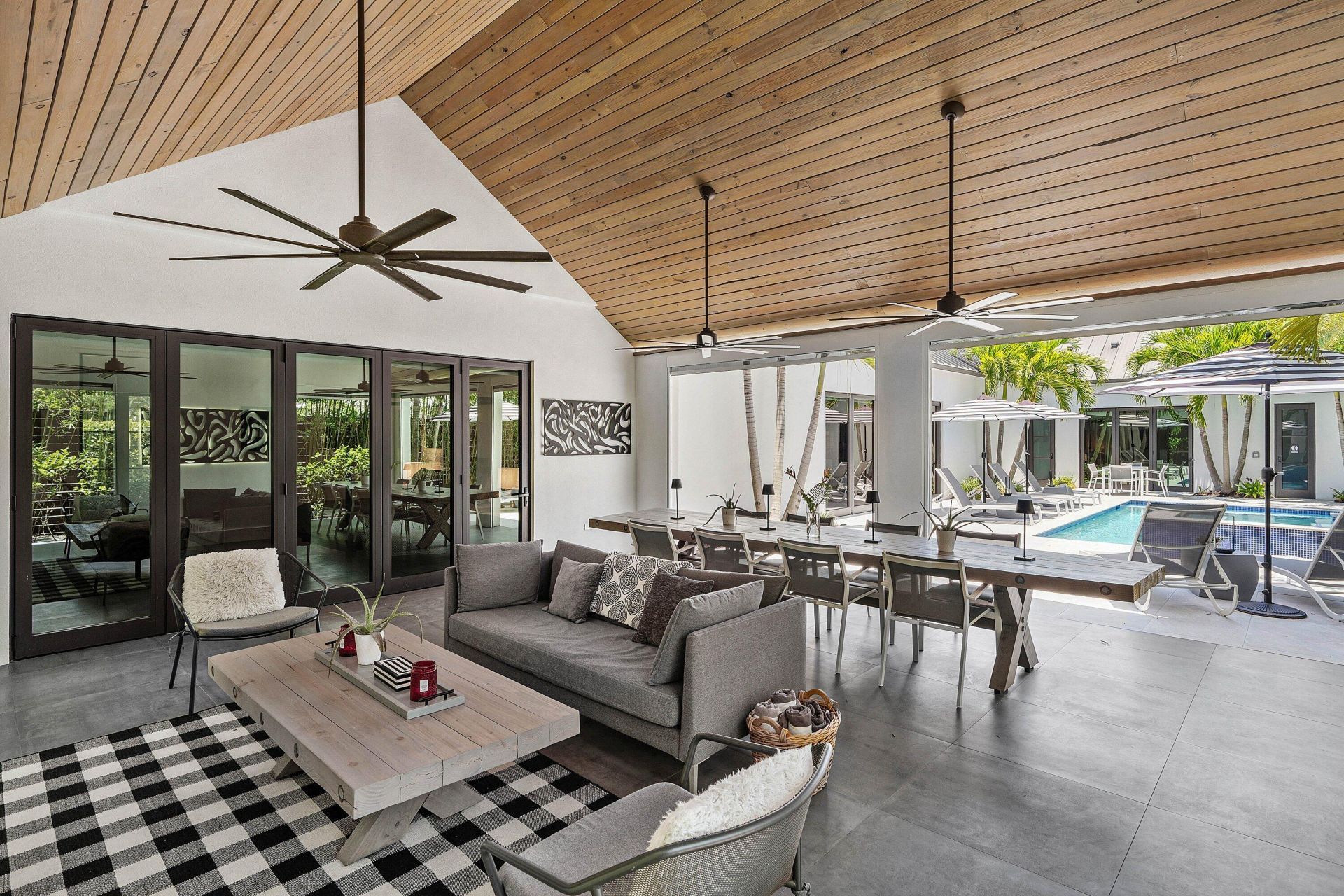 1275 N Swinton Avenue, Delray Beach, FL 33444 Photo