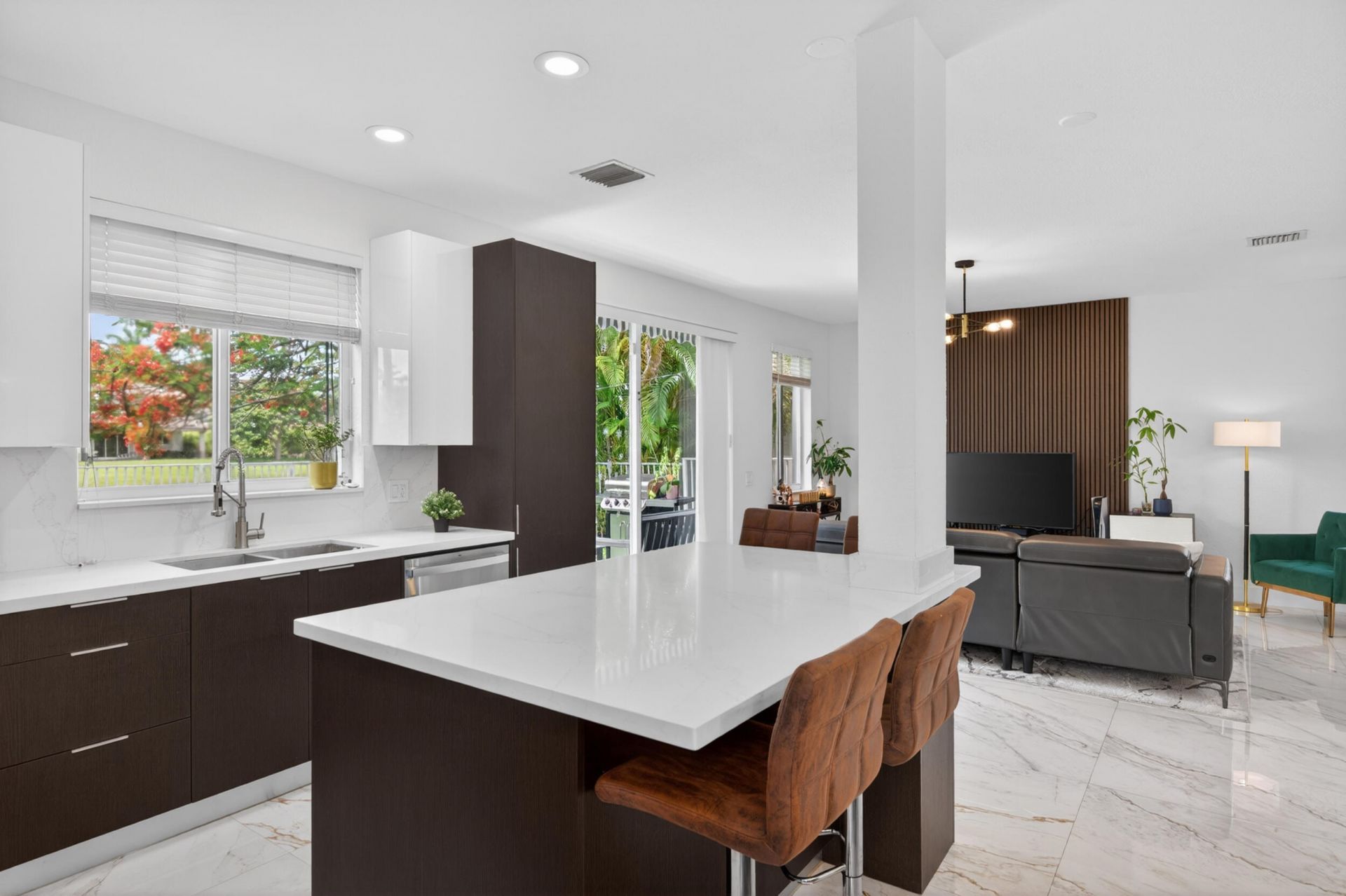 1374 Canary Island Drive, Weston, FL 33327 Photo