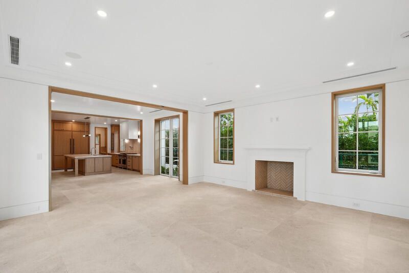 125 Worth Court N, West Palm Beach, FL 33405 Photo
