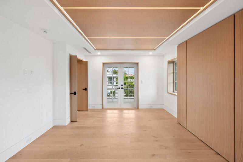 125 Worth Court N, West Palm Beach, FL 33405 Photo