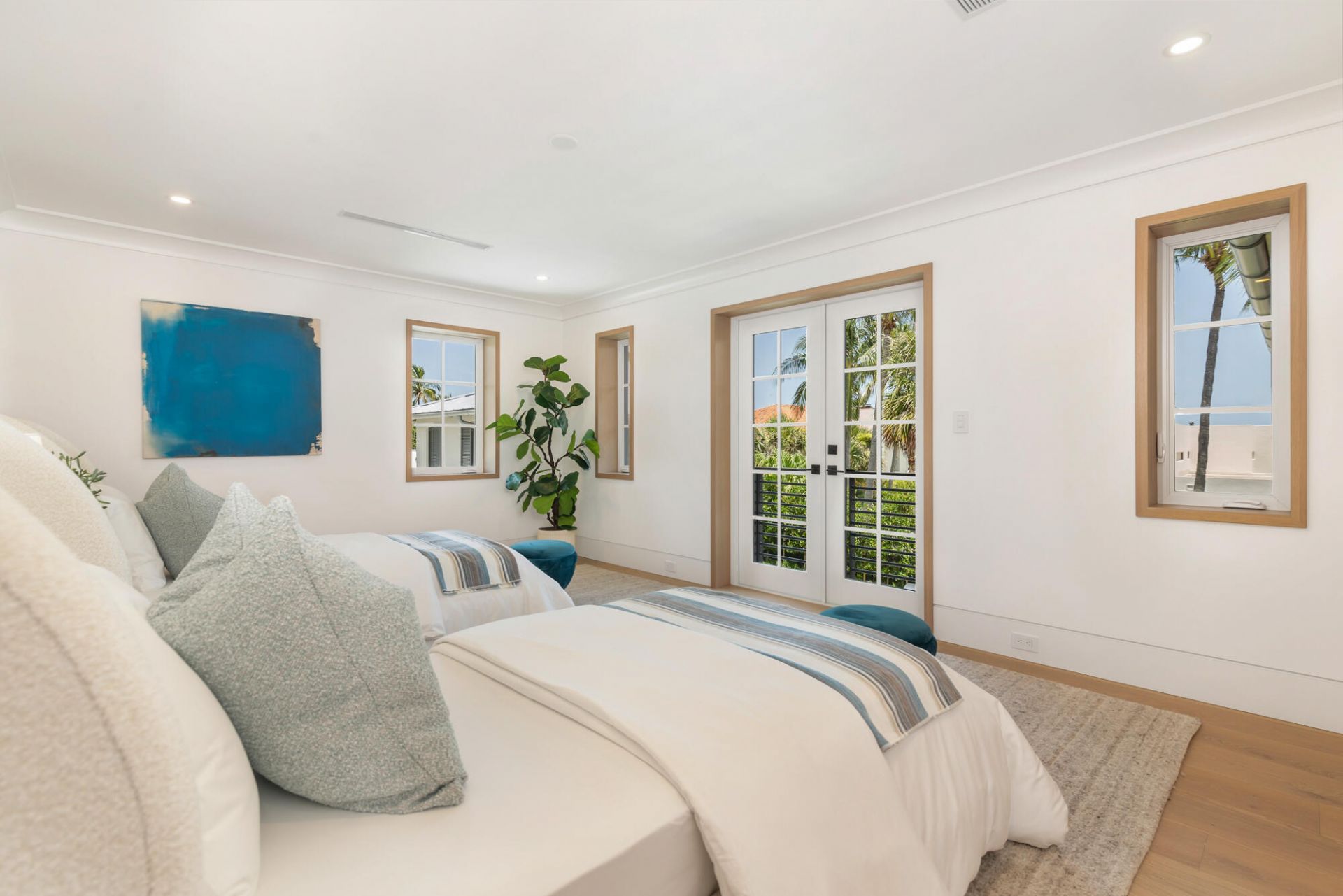 125 Worth Court N, West Palm Beach, FL 33405 Photo