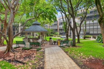 4816 N 46 Avenue, Unit J482, Hollywood, FL 33021 Photo