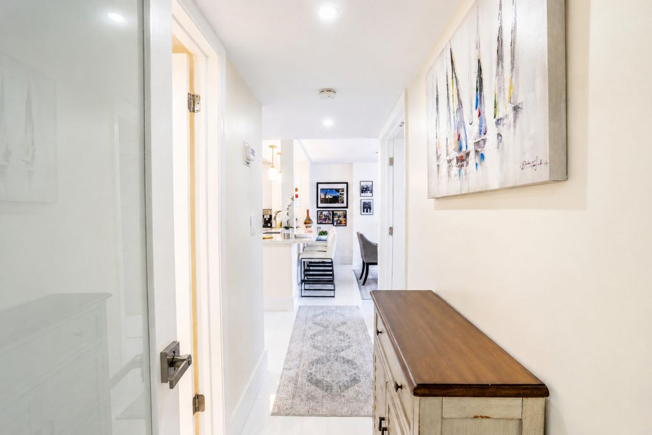 1149 Hillsboro Mile, Unit 1004, Hillsboro Beach, FL 33062 Photo