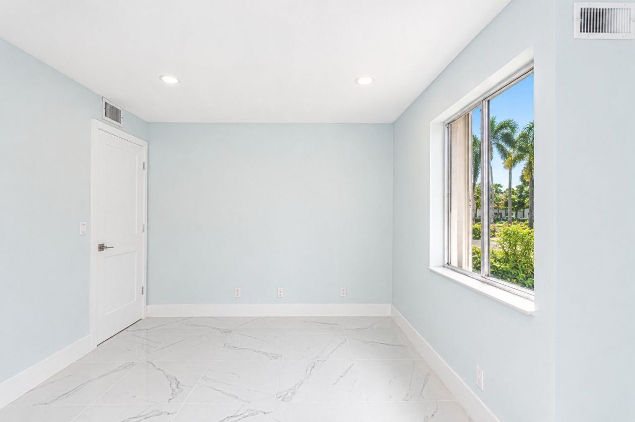 303 Knotty Pine Circle, Unit A-1, Greenacres, FL 33463 Photo