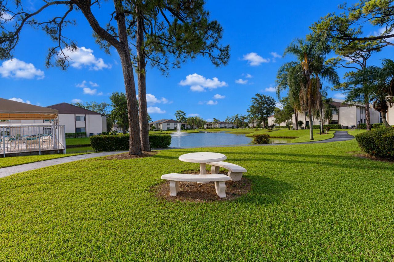 303 Knotty Pine Circle, Unit A-1, Greenacres, FL 33463 Photo