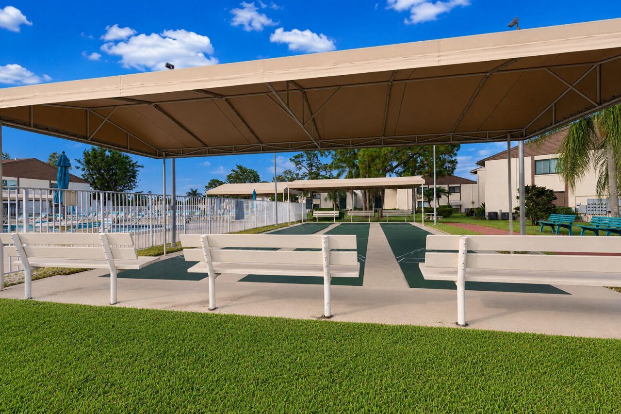 303 Knotty Pine Circle, Unit A-1, Greenacres, FL 33463 Photo