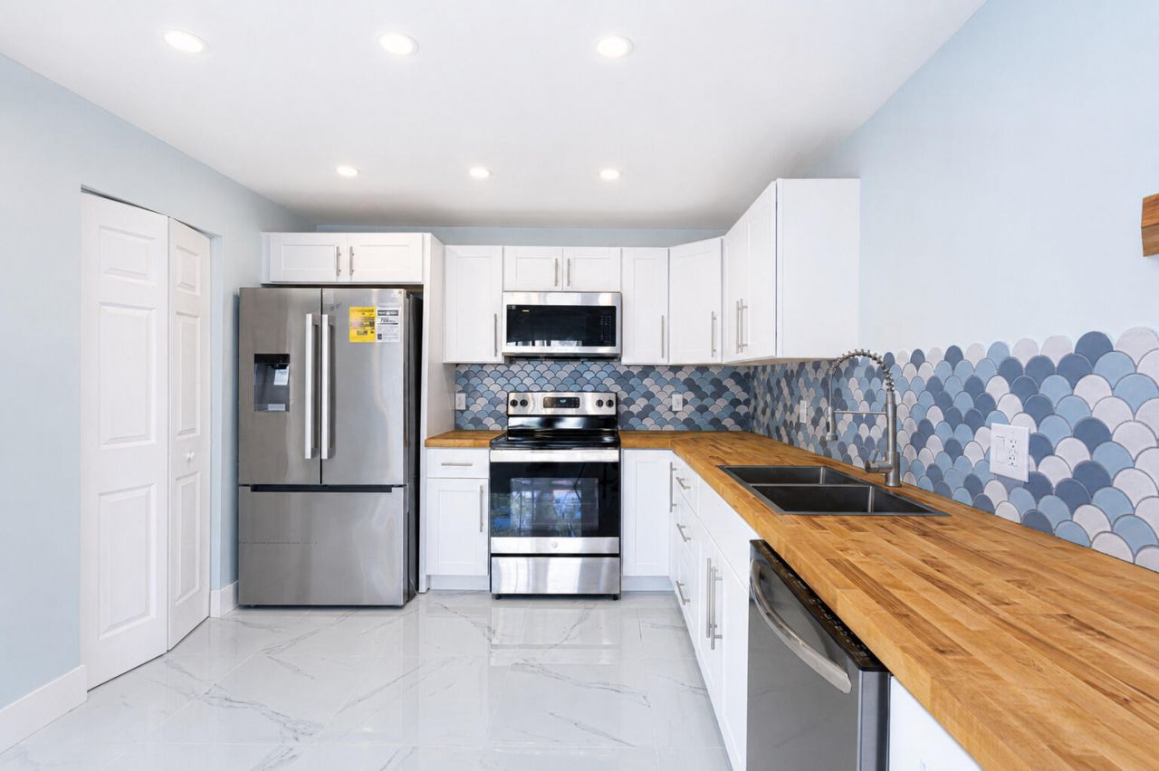 303 Knotty Pine Circle, Unit A-1, Greenacres, FL 33463 Photo