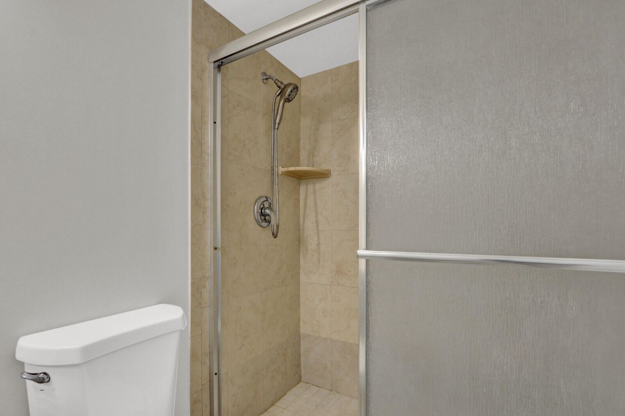 715 Sunny Pine Way, Unit B1, Greenacres, FL 33415 Photo