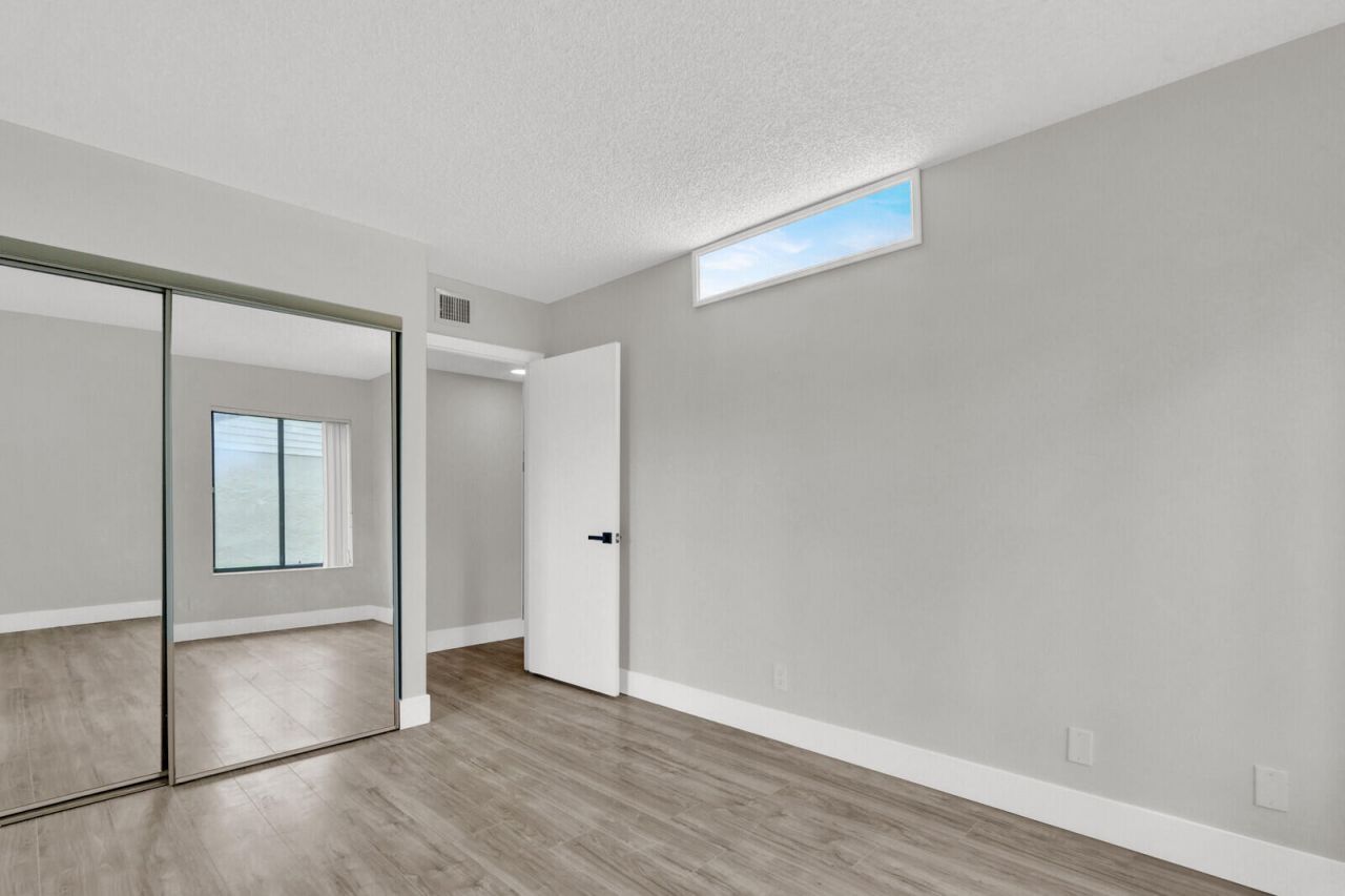 715 Sunny Pine Way, Unit B1, Greenacres, FL 33415 Photo