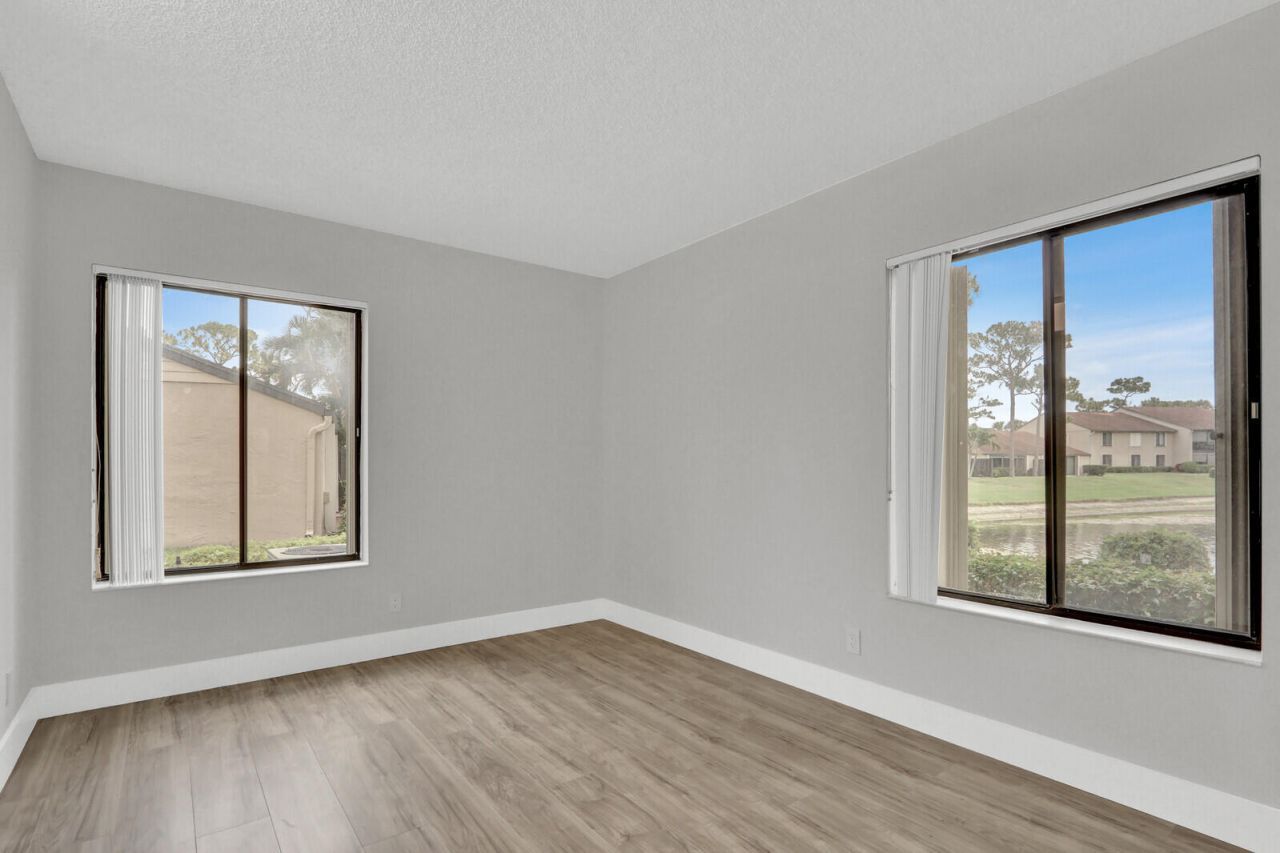 715 Sunny Pine Way, Unit B1, Greenacres, FL 33415 Photo