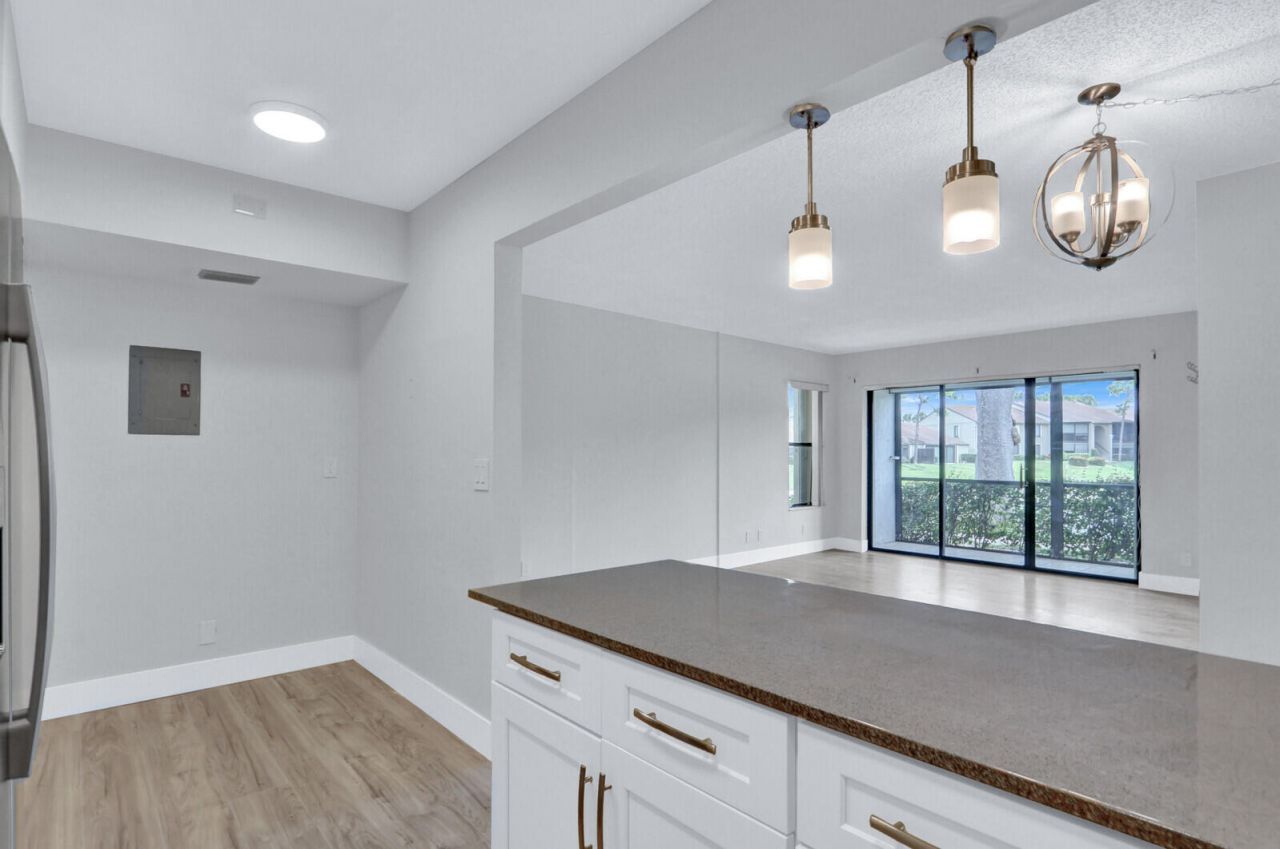715 Sunny Pine Way, Unit B1, Greenacres, FL 33415 Photo