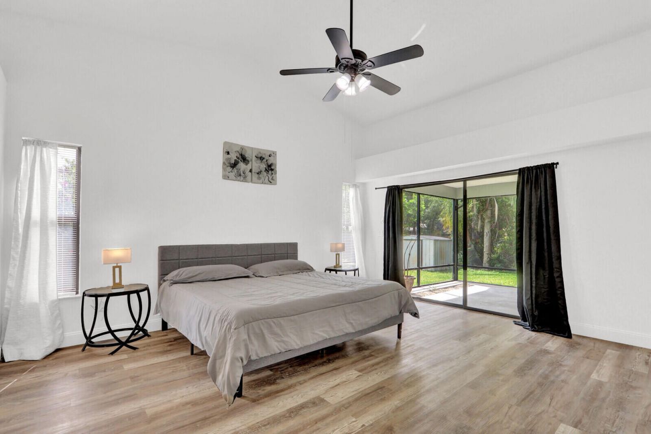 362 SE Crosspoint Drive, Port Saint Lucie, FL 34983 Photo