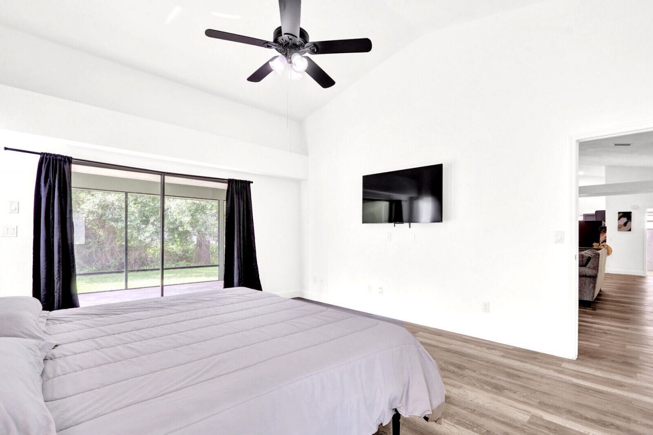 362 SE Crosspoint Drive, Port Saint Lucie, FL 34983 Photo