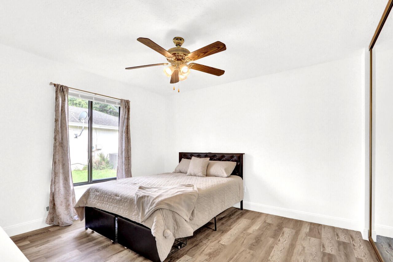 362 SE Crosspoint Drive, Port Saint Lucie, FL 34983 Photo