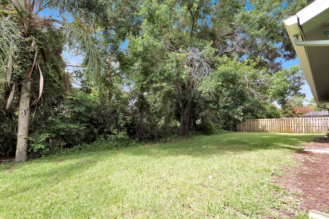 362 SE Crosspoint Drive, Port Saint Lucie, FL 34983 Photo